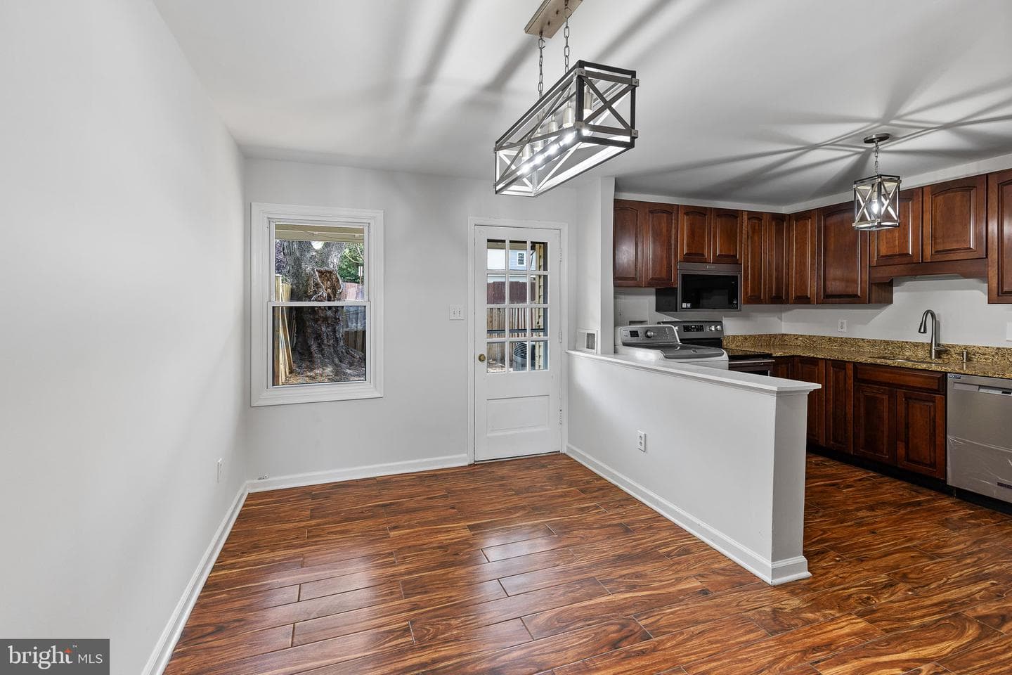 9279 Taney Road photo 6