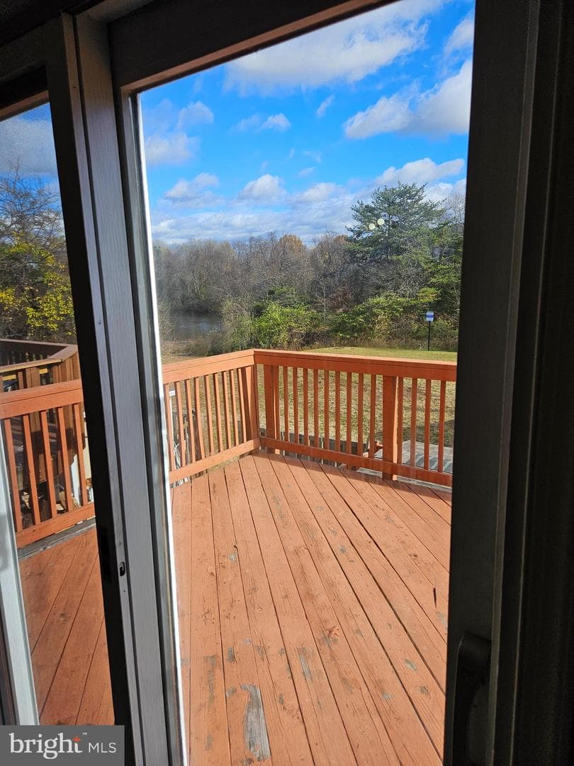 8627 Point Of Woods Drive photo 20