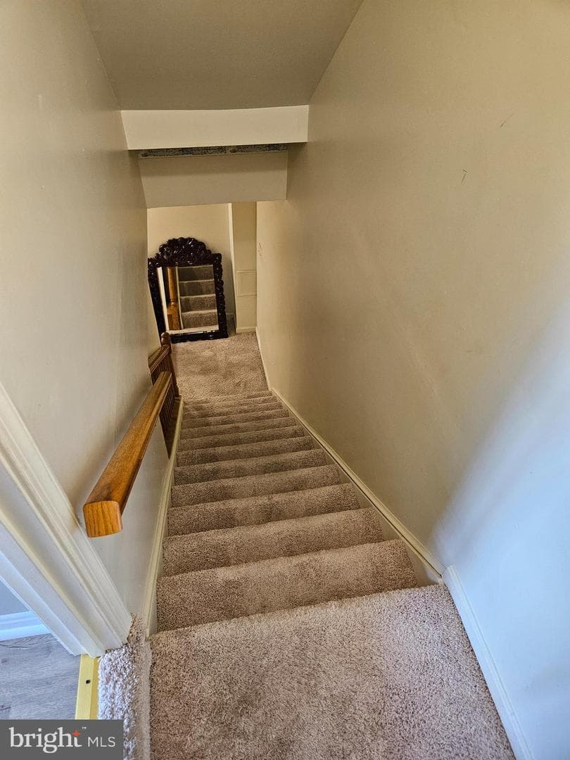 8627 Point Of Woods Drive photo 9