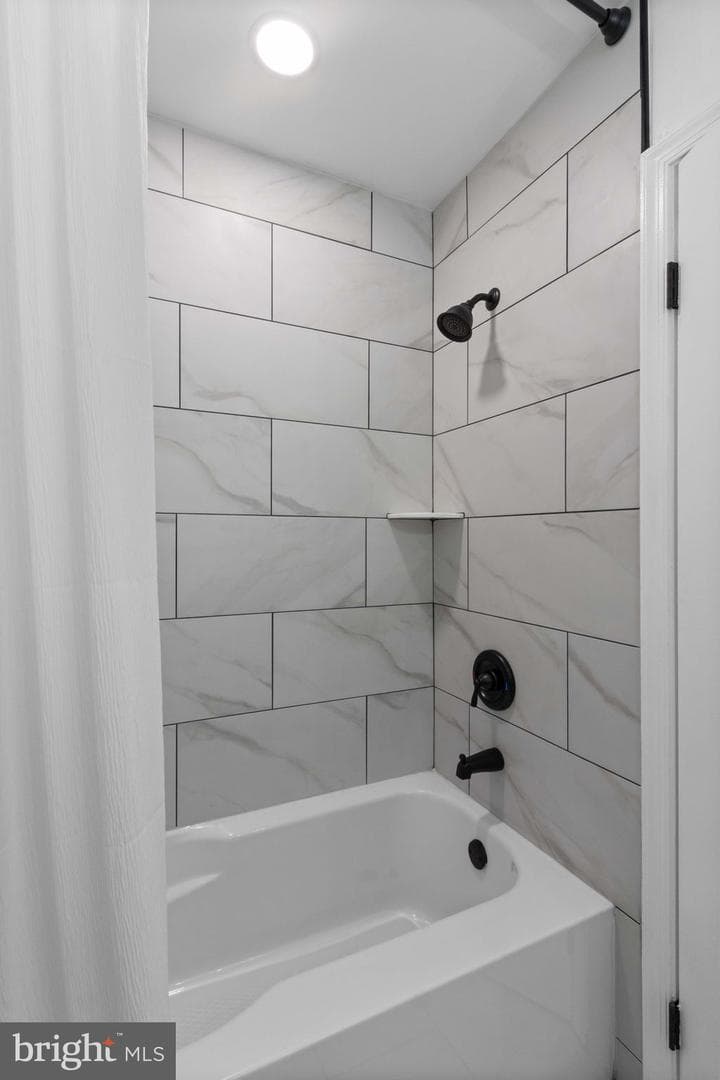 9155 Laurelwood Court photo 22