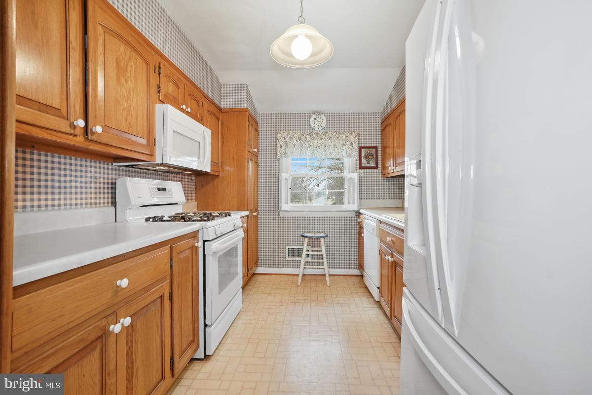10006 S Grant Avenue photo 5