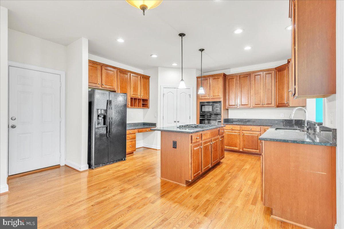 9588 Clover Hill Road photo 13