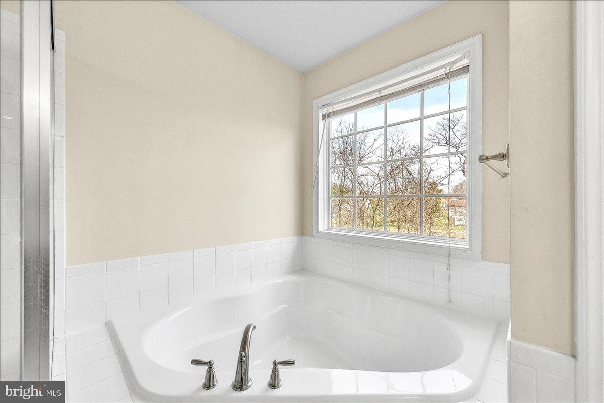 9588 Clover Hill Road photo 21