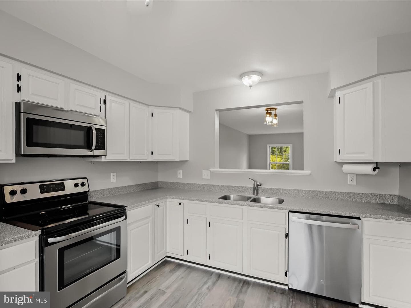 8628 Sanderling Drive photo 13