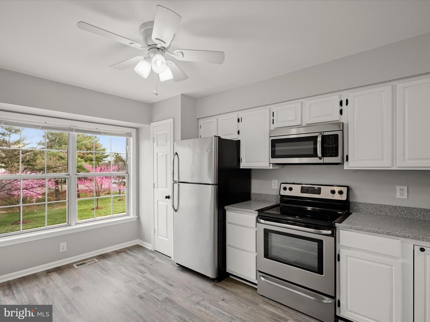 8628 Sanderling Drive photo 8