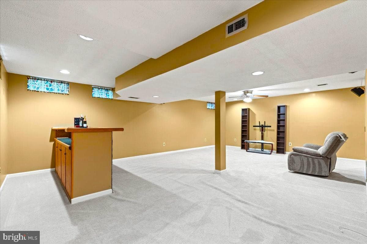 9553 Oakenshaw Drive photo 39