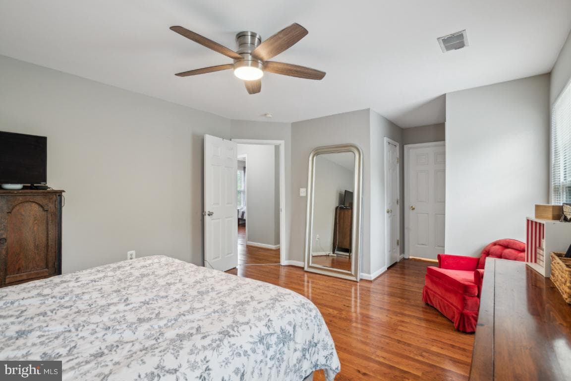 8645 Adrienne Place photo 27