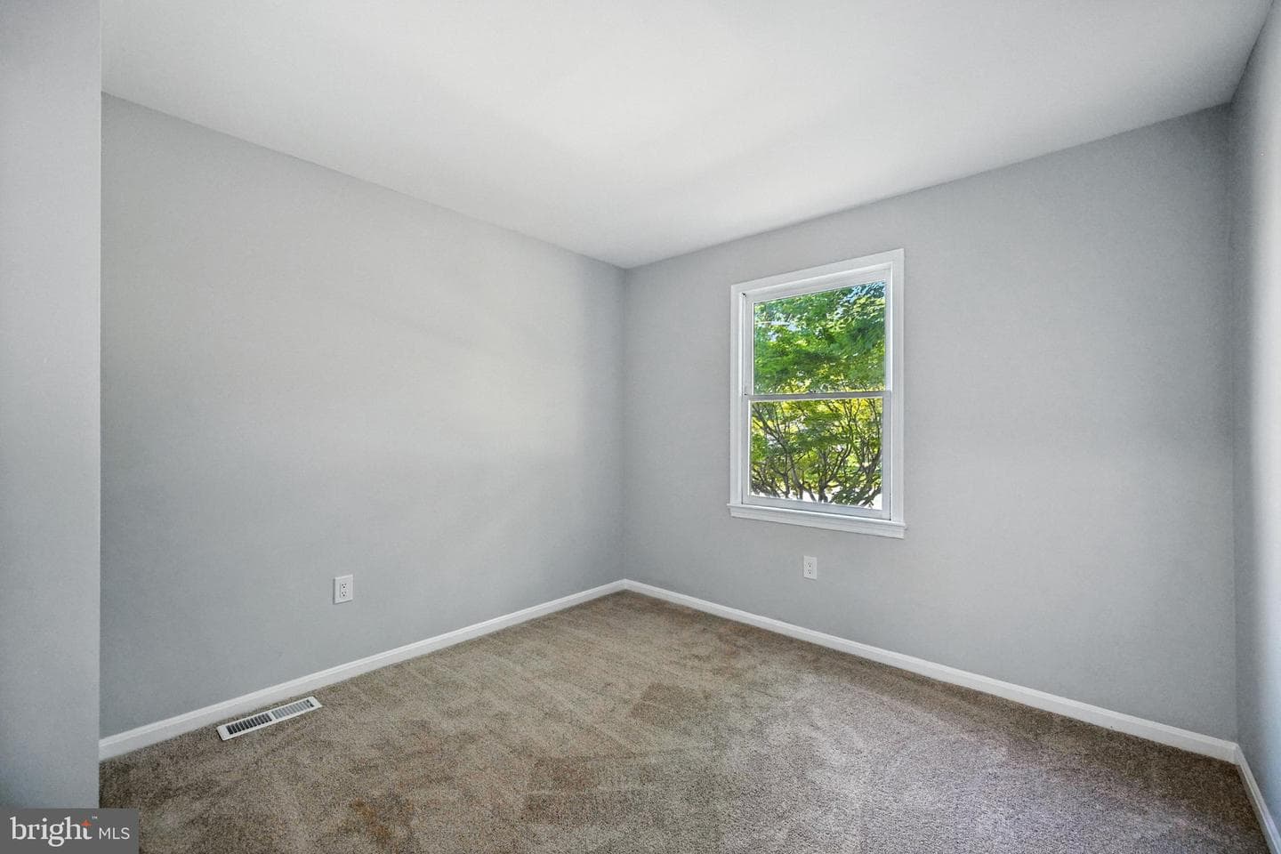 8591 King Carter Street photo 15