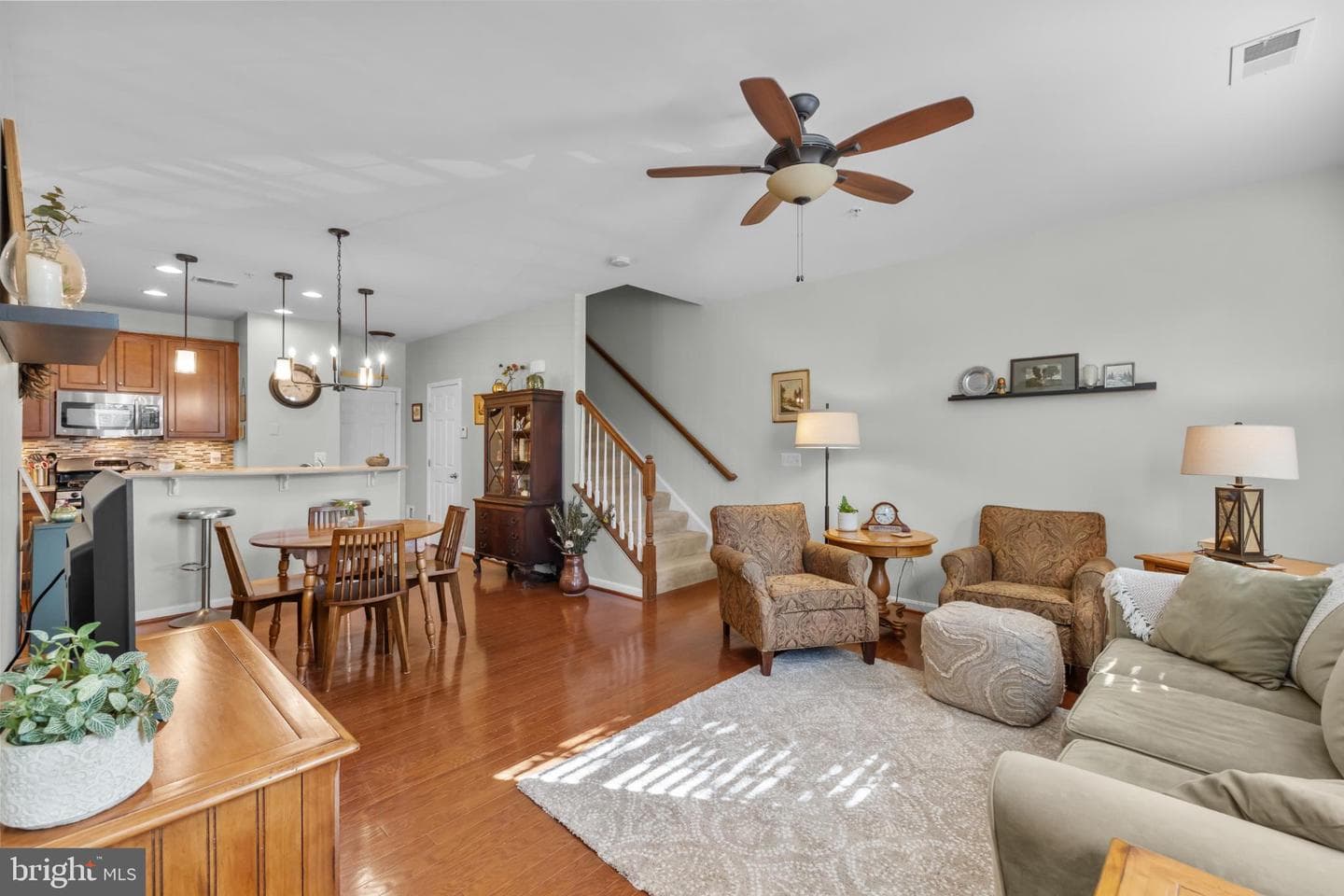 9439 Stonewall Road photo 2