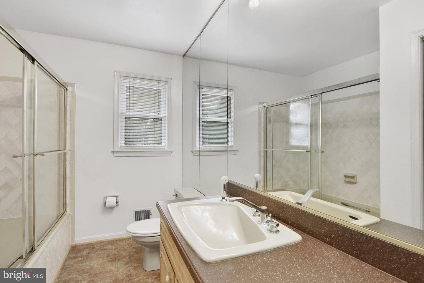 9511 Park Street photo 29