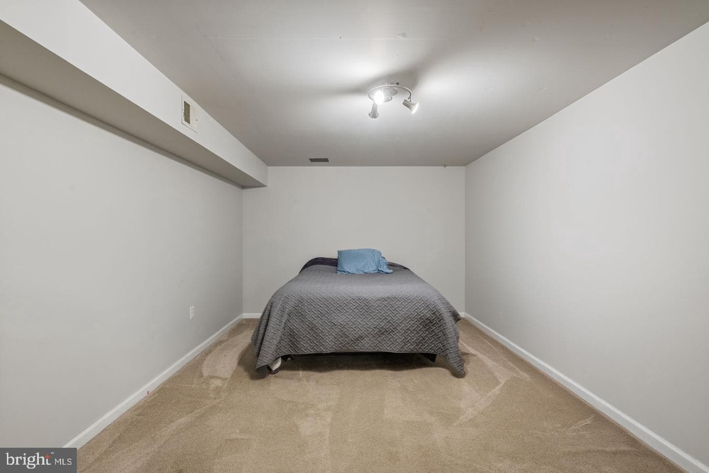 9341 Amaryllis Avenue photo 35