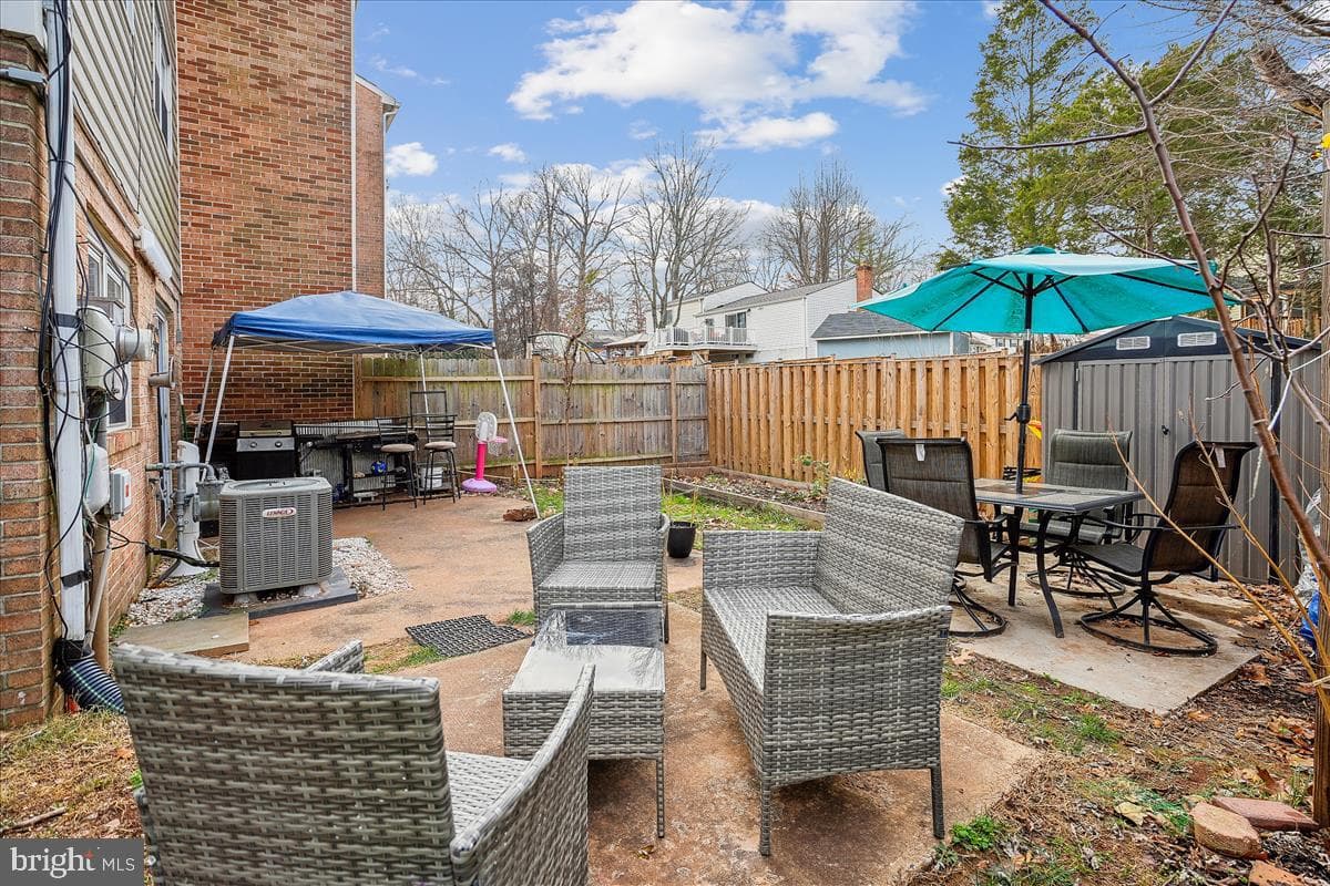 8347 Ivy Glen Court photo 18