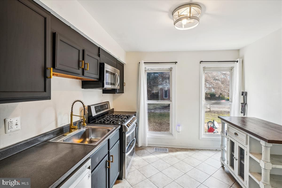 8347 Ivy Glen Court photo 5