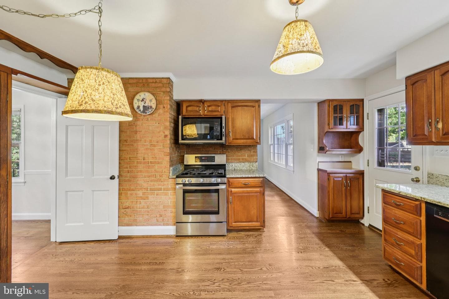 8751 Weir Street photo 13