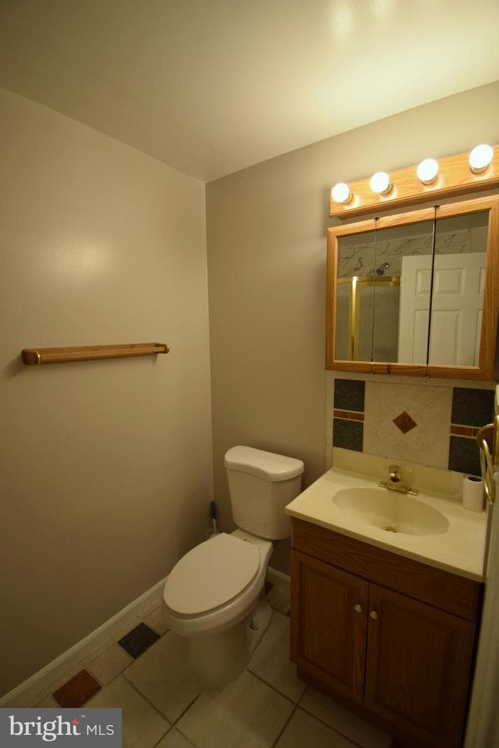 9544 Oakenshaw Drive photo 16