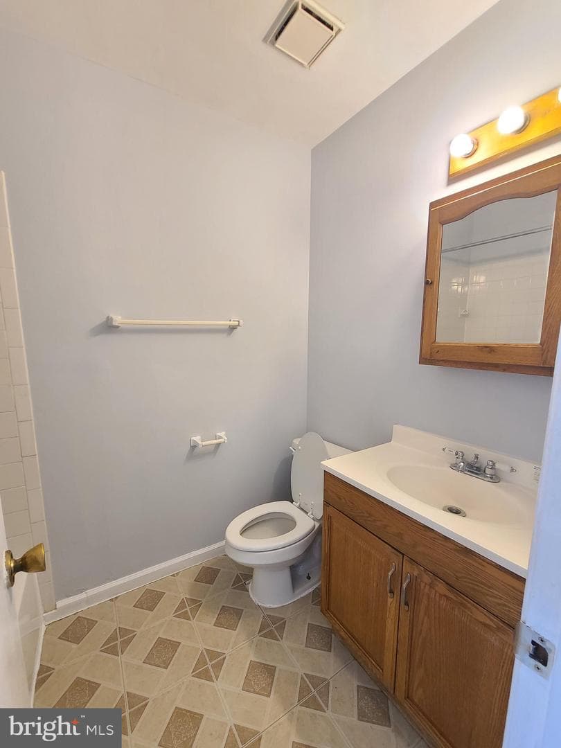 8584 Liberia Avenue photo 31