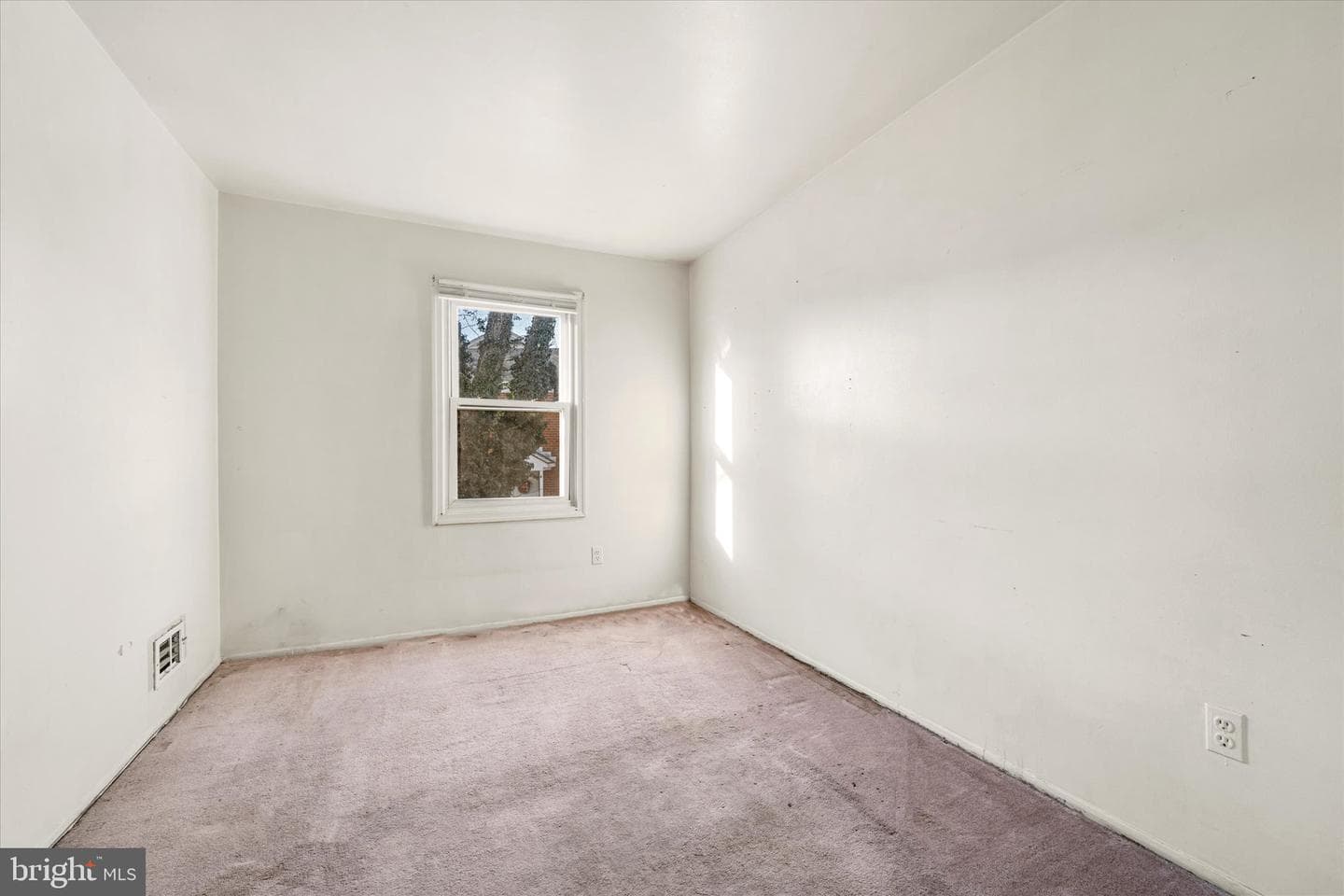 9828 Buckner Road photo 14