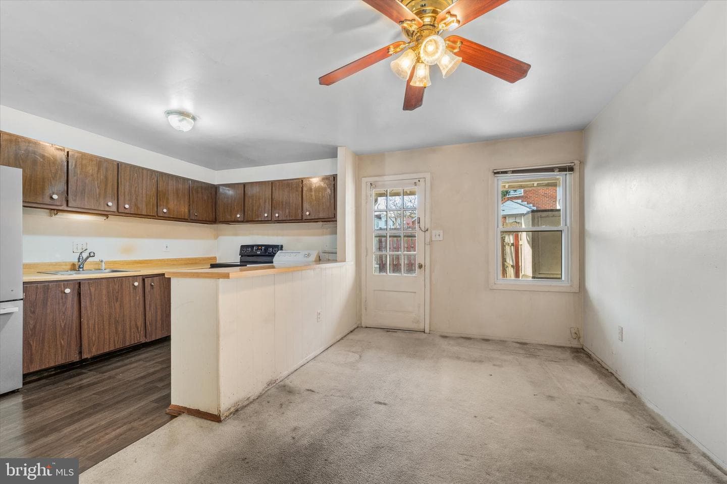 9828 Buckner Road photo 6