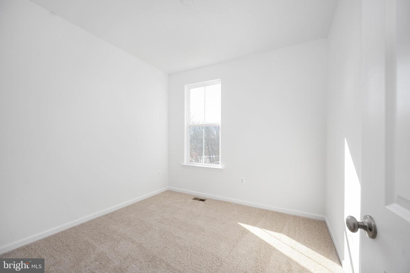 10157 Queens Way photo 18