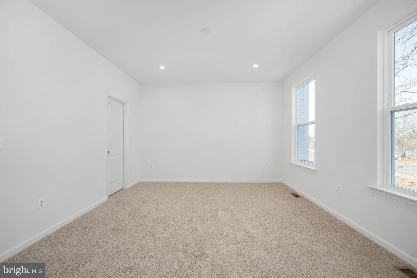 10157 Queens Way photo 21