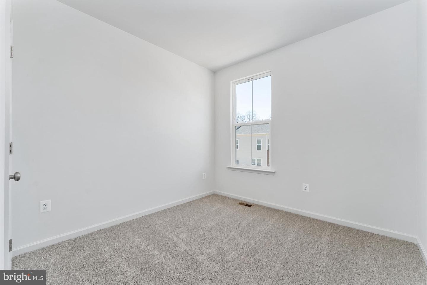 10161 Queens Way photo 29