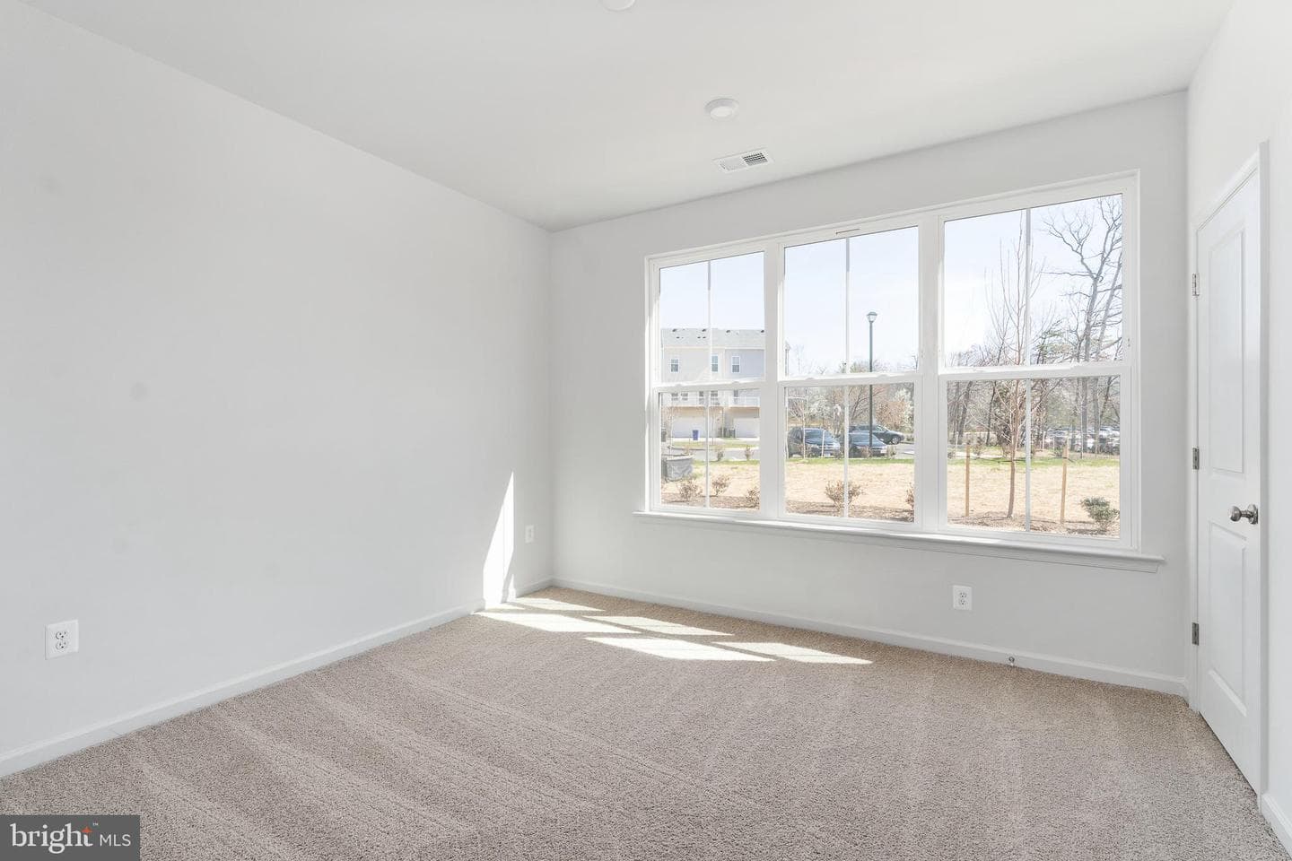 10161 Queens Way photo 39