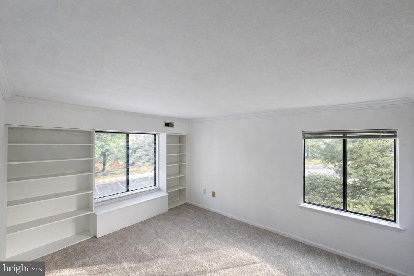 9576 Jayhawk Terrace #301 photo 13