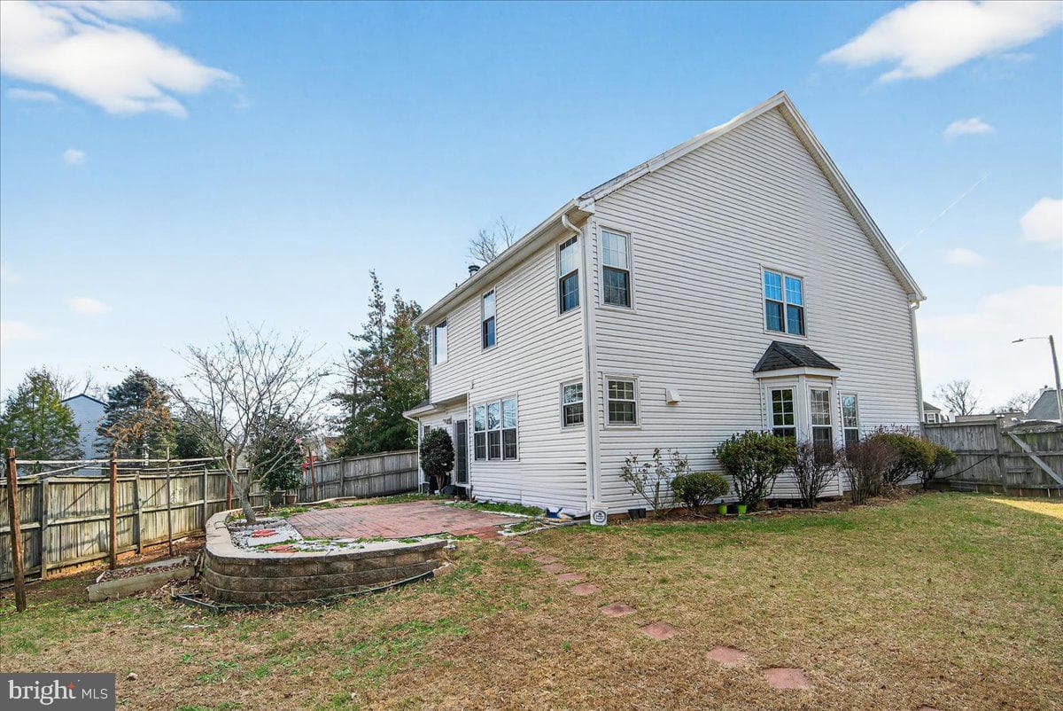 10200 Racquet Circle photo 27