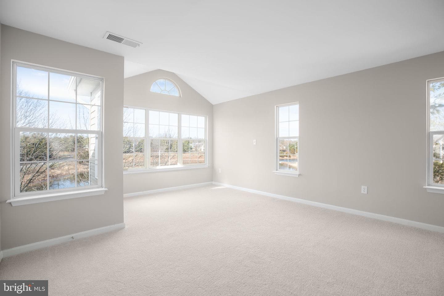 10260 Magnolia Grove Drive photo 15
