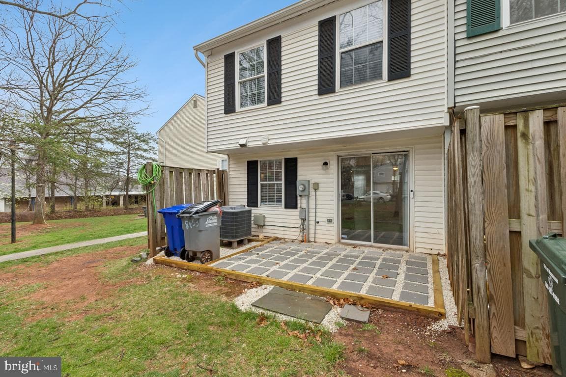 8653 Braxted Lane photo 23