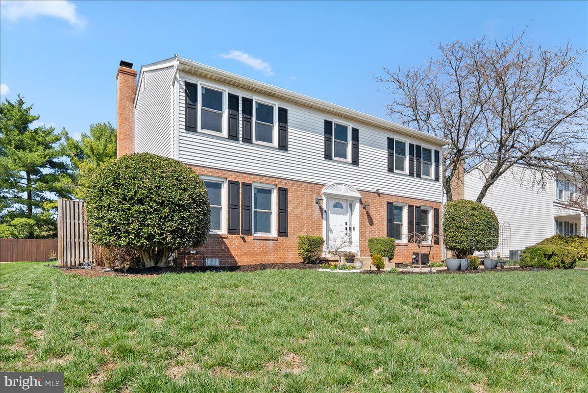 8896 Sweetbriar photo 2