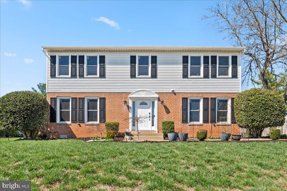 8896 Sweetbriar photo 3