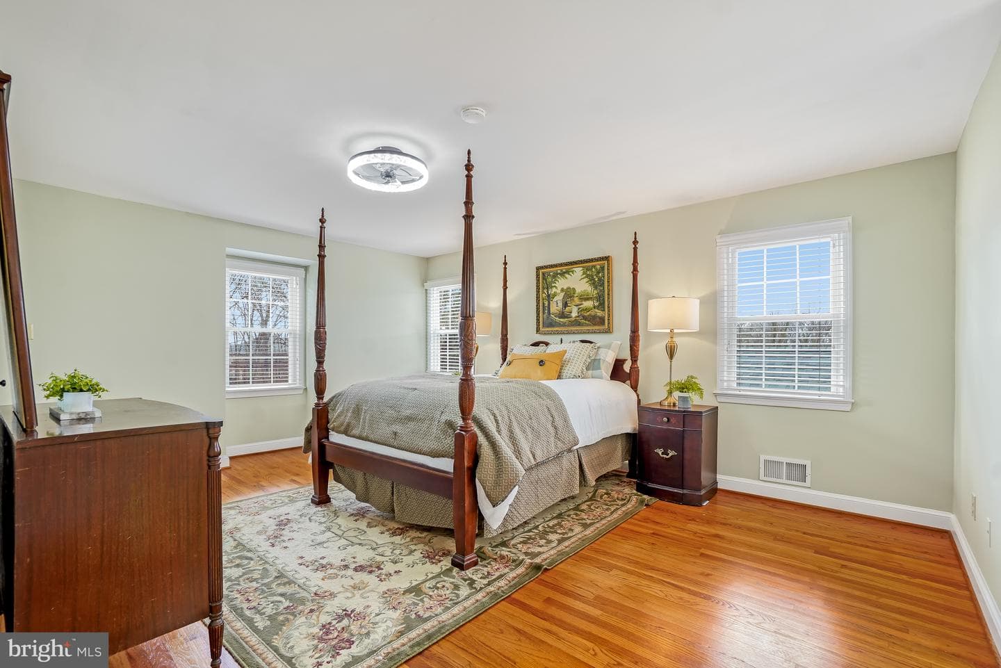 8749 Weir Street photo 28