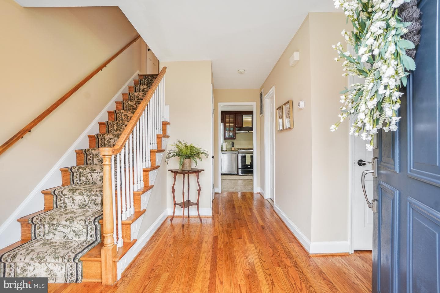 8749 Weir Street photo 4