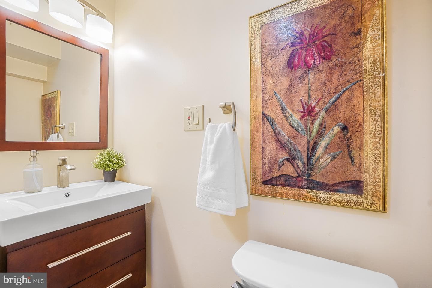 8749 Weir Street photo 47