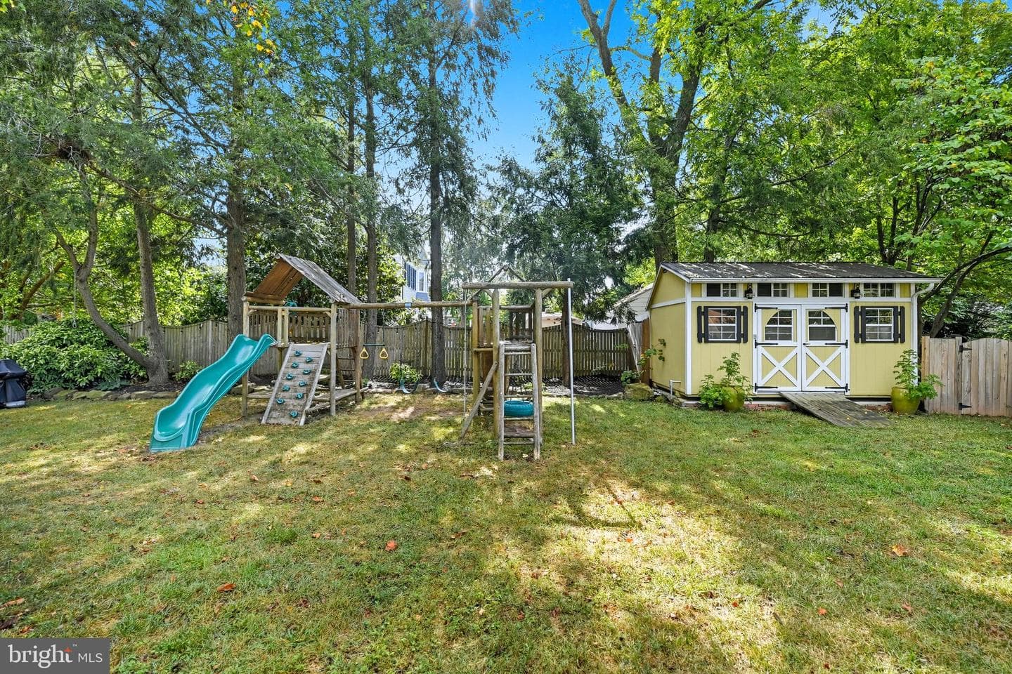 9105 Ewell Street photo 16