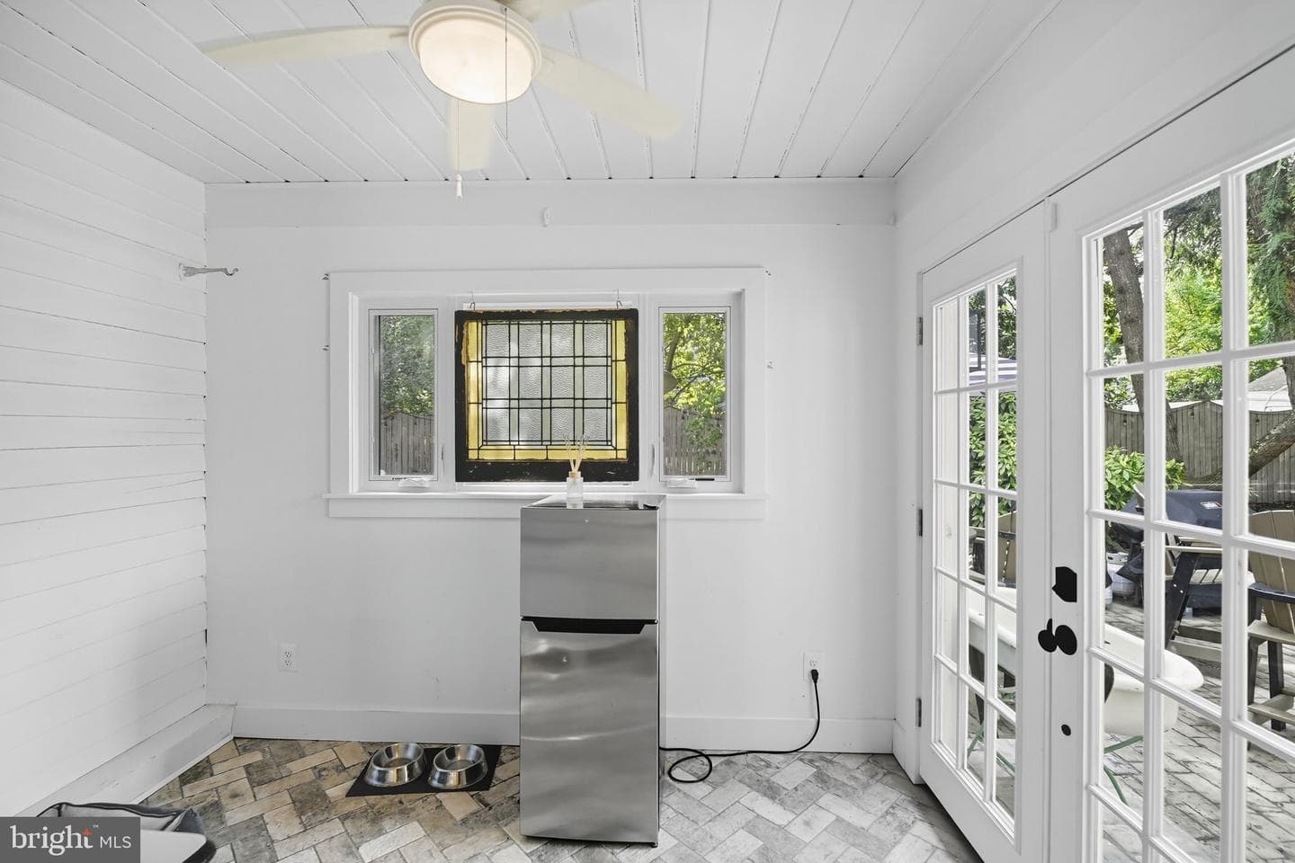 9105 Ewell Street photo 44