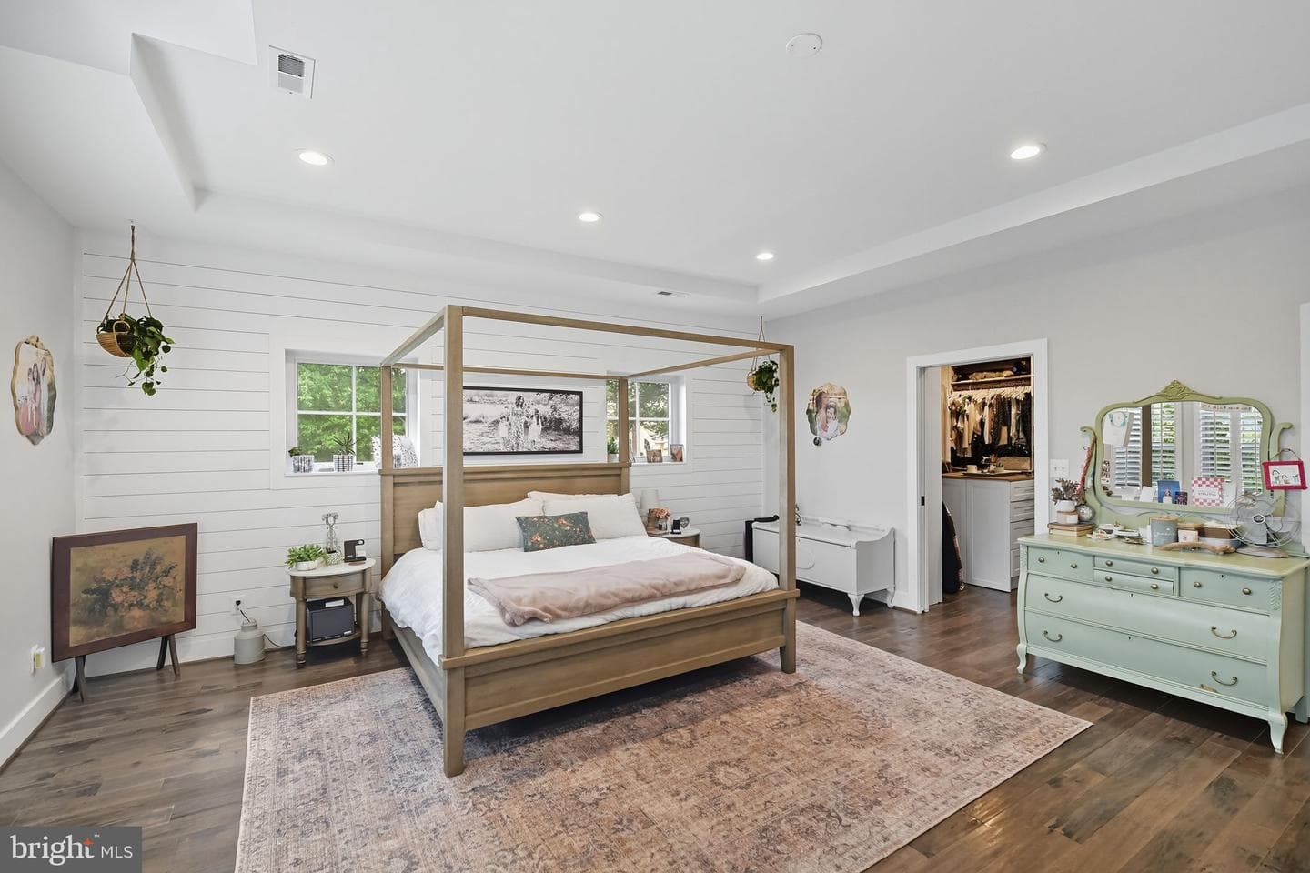9105 Ewell Street photo 49
