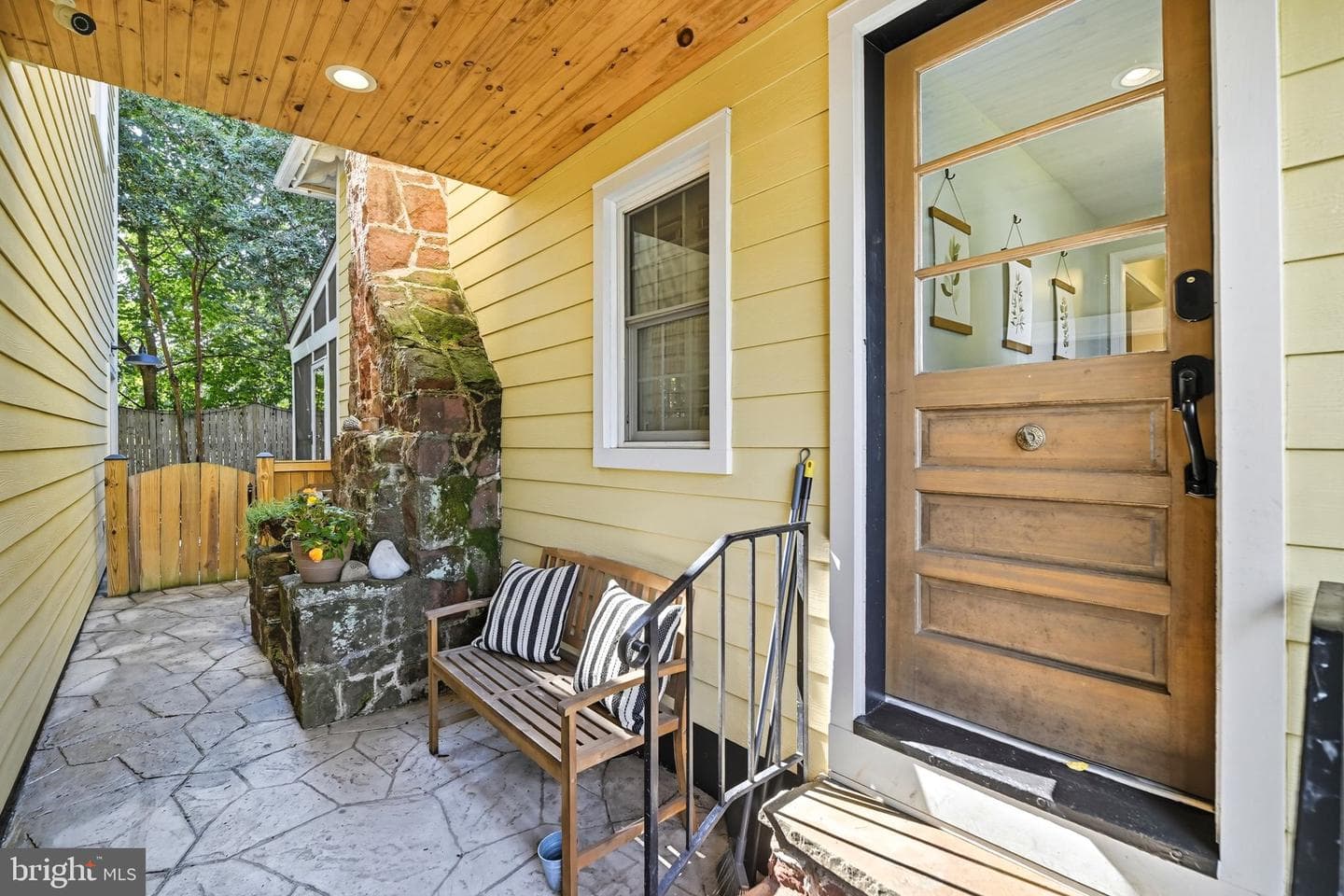 9105 Ewell Street photo 6