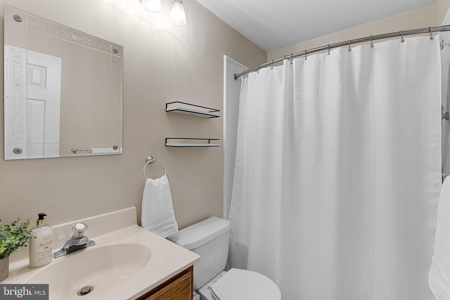 9363 Scarlet Oak Drive photo 24