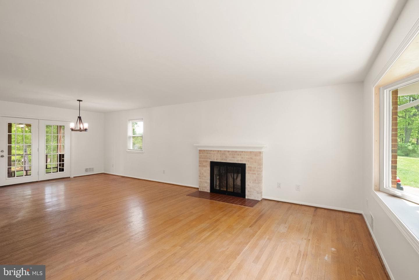 9418 Robnel Avenue photo 3