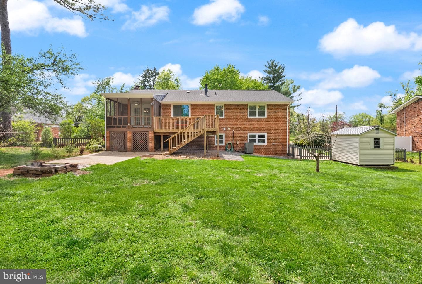 9418 Robnel Avenue photo 30