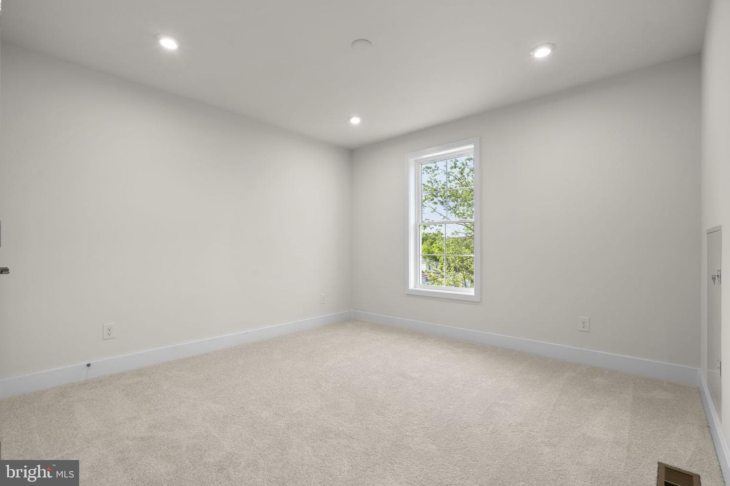 1 Grant Avenue #taylor 28-R2 photo 15