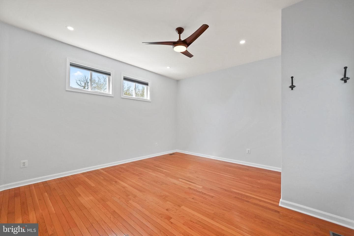9106 Battle Street photo 35