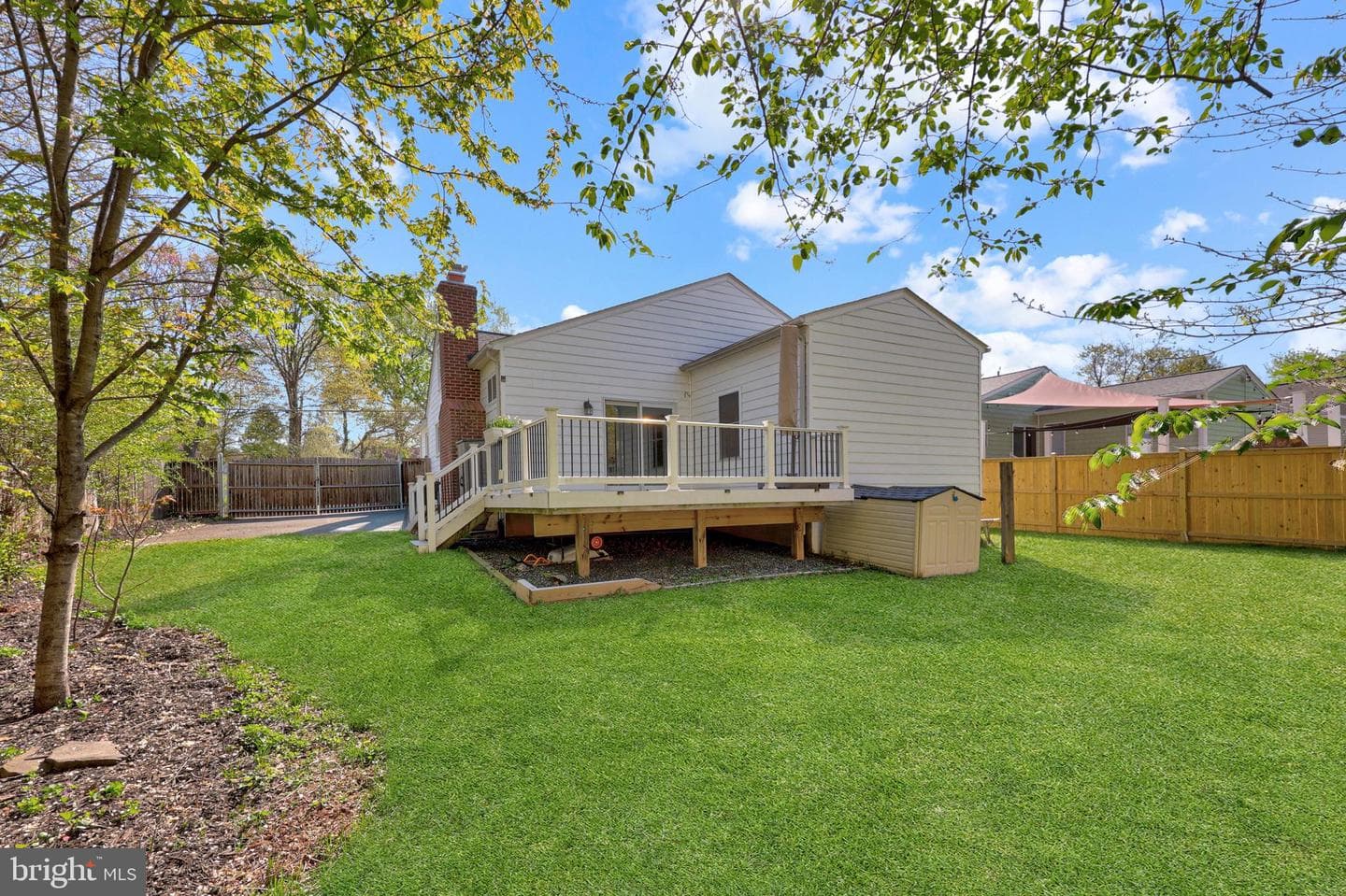 9106 Battle Street photo 45