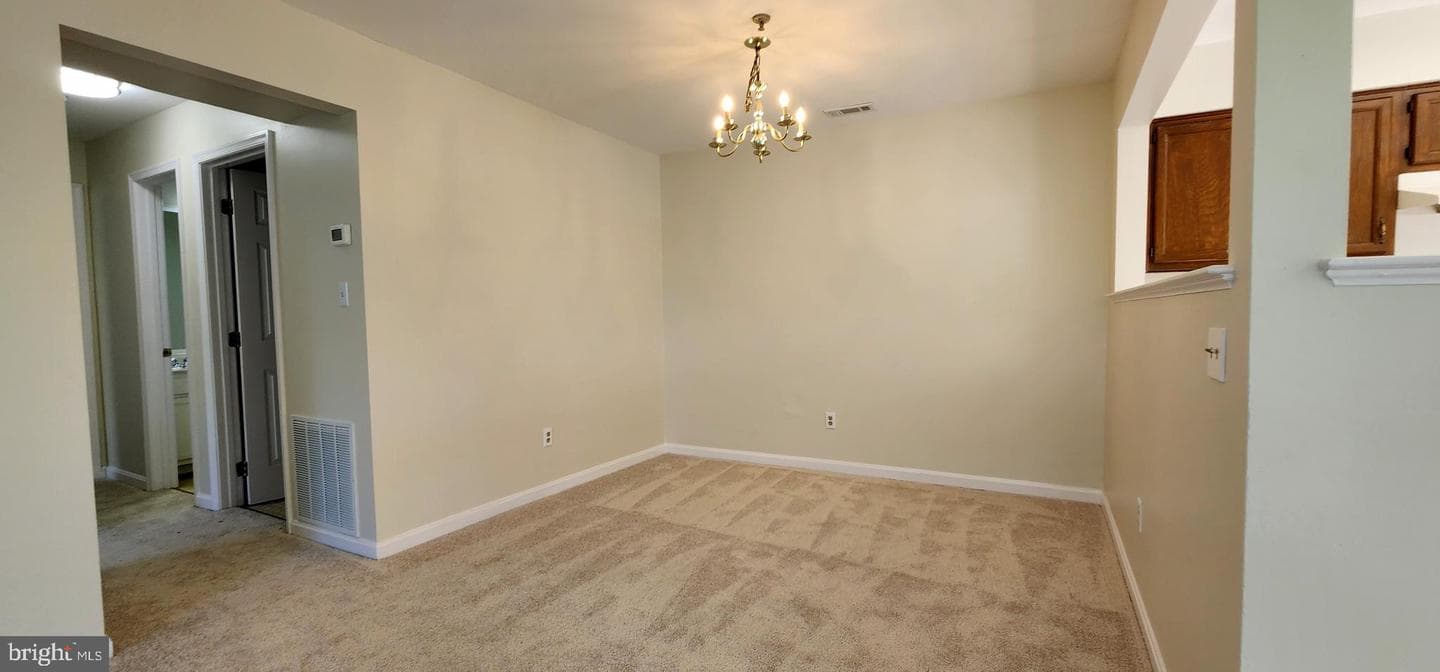 9418 Scarlet Oak Drive photo 4