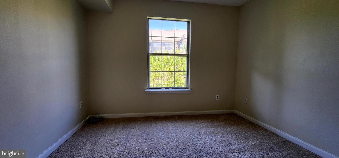 9418 Scarlet Oak Drive photo 8