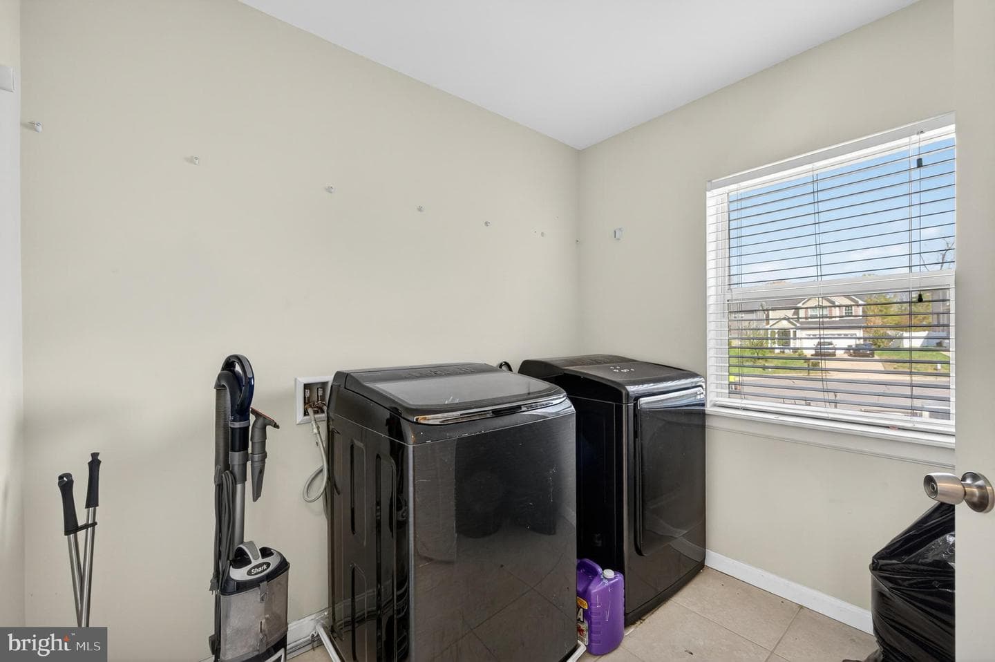 9525 Mckinley Avenue photo 26