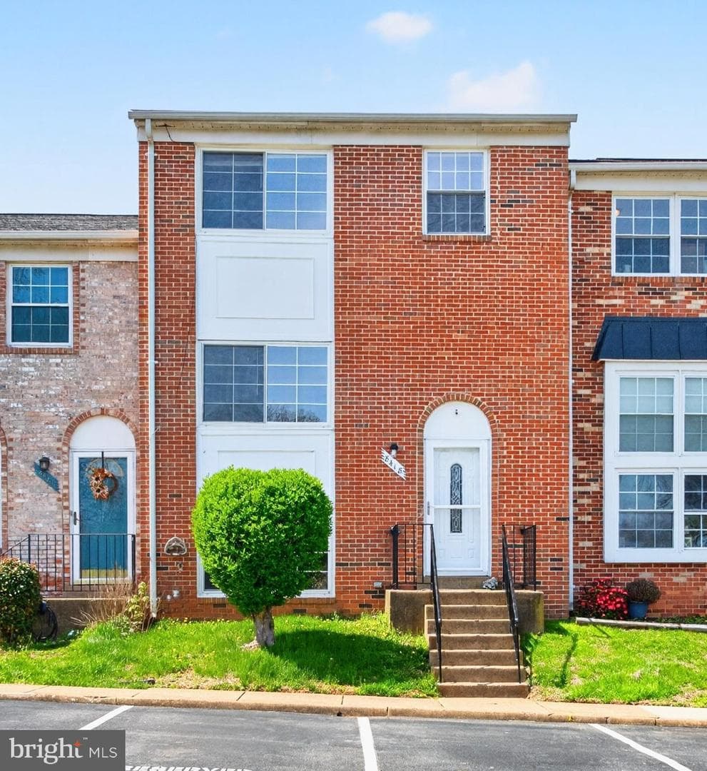 8418 Mckenzie Circle photo 1