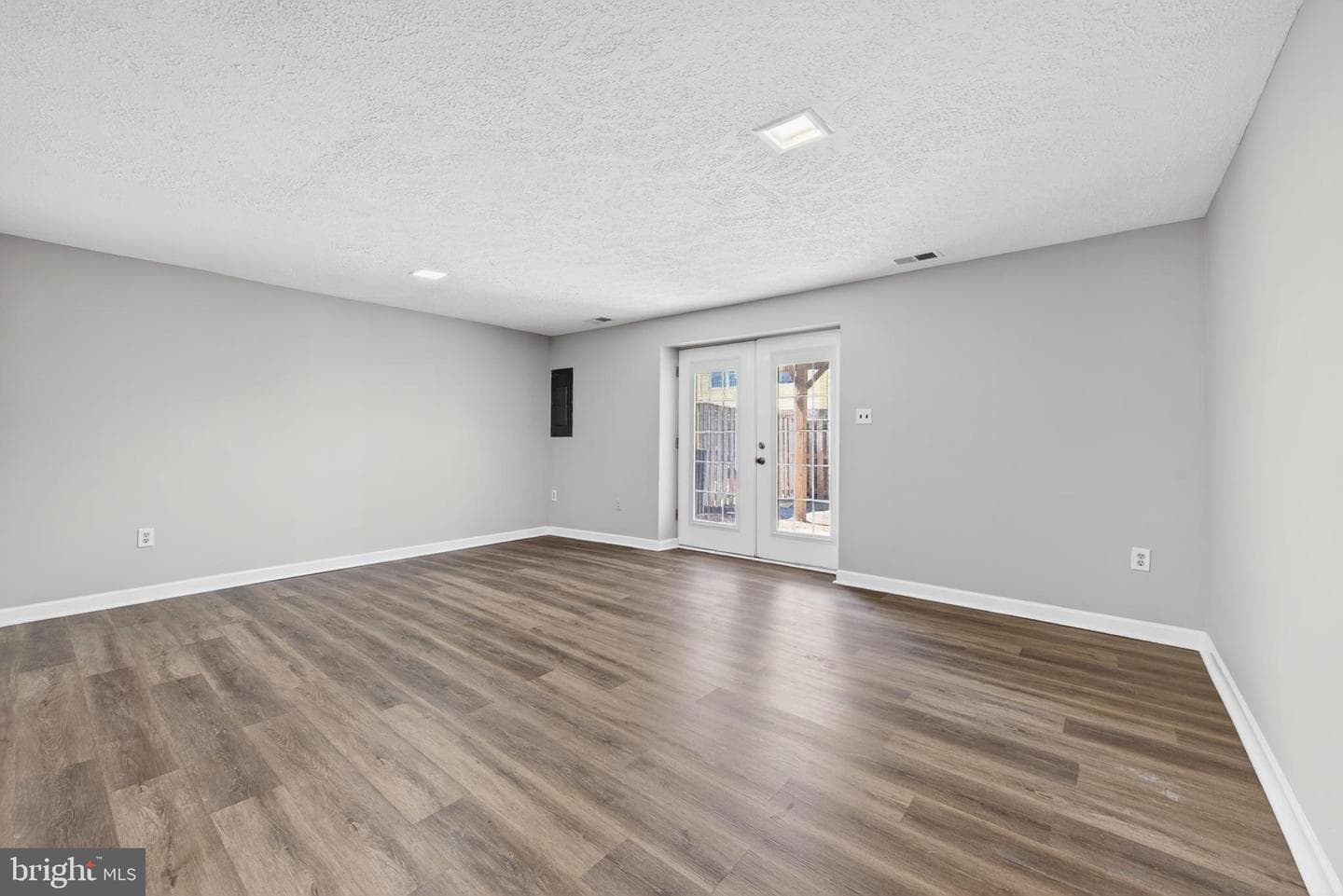 8418 Mckenzie Circle photo 22